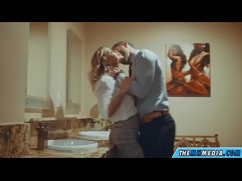 ❤️ Кога бујна русокоса ќе ве заведе во јавен тоалет ️ Секс видео кај нас mk.pornoxlxx.ru ️❤